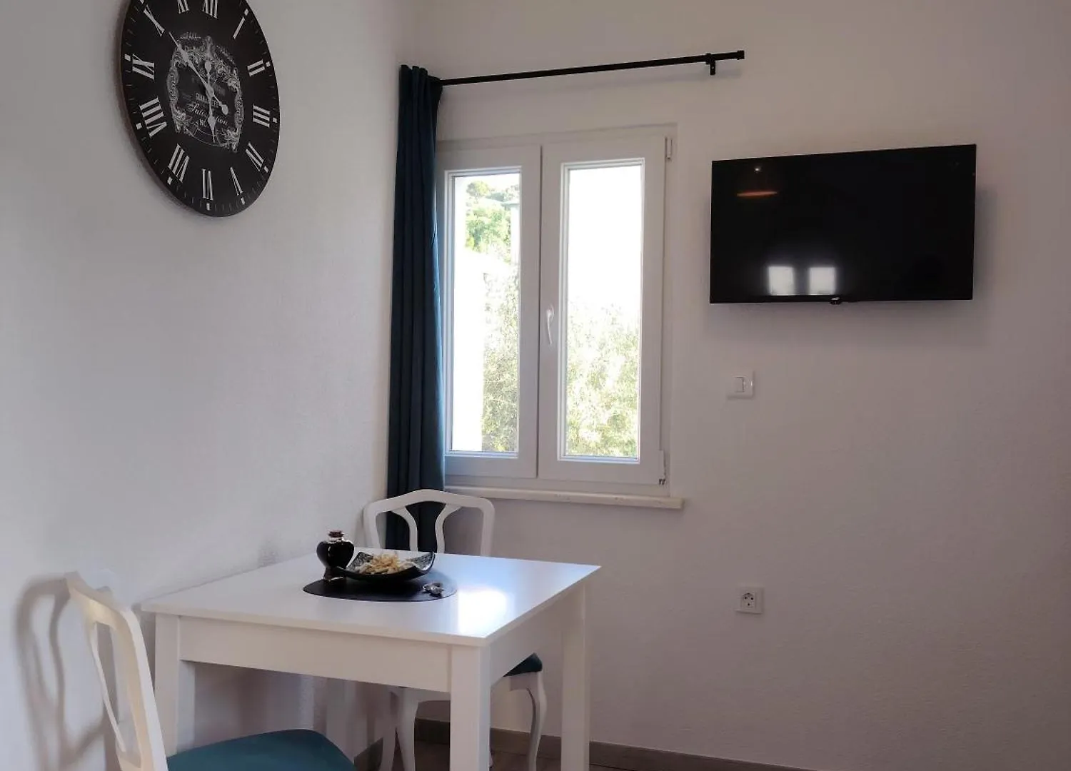 **Stone House ** Trogir Center ** Old Town Apartment