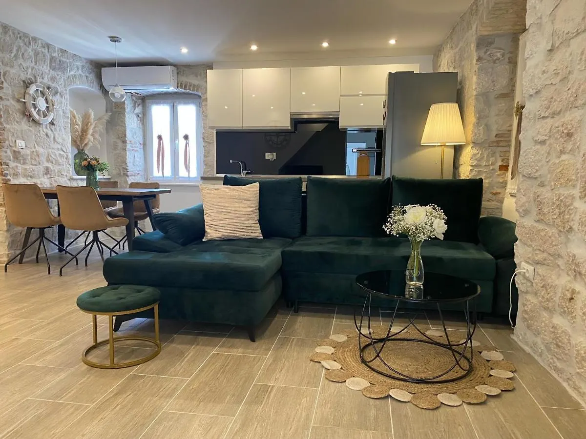**Stone House ** Trogir Center ** Old Town Διαμέρισμα